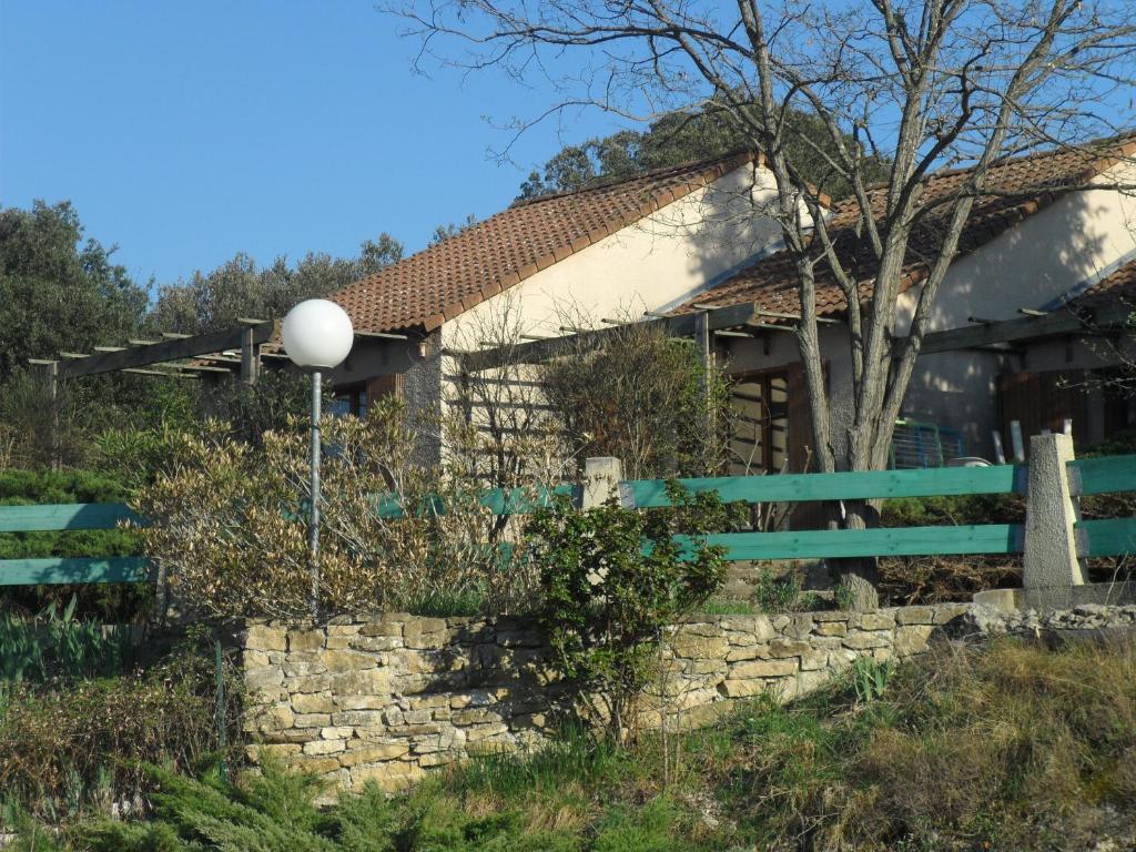 ホテル Les Terrasses De L'Ardeche サラヴァ エクステリア 写真