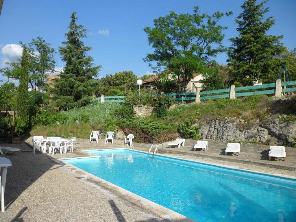 ホテル Les Terrasses De L'Ardeche サラヴァ エクステリア 写真